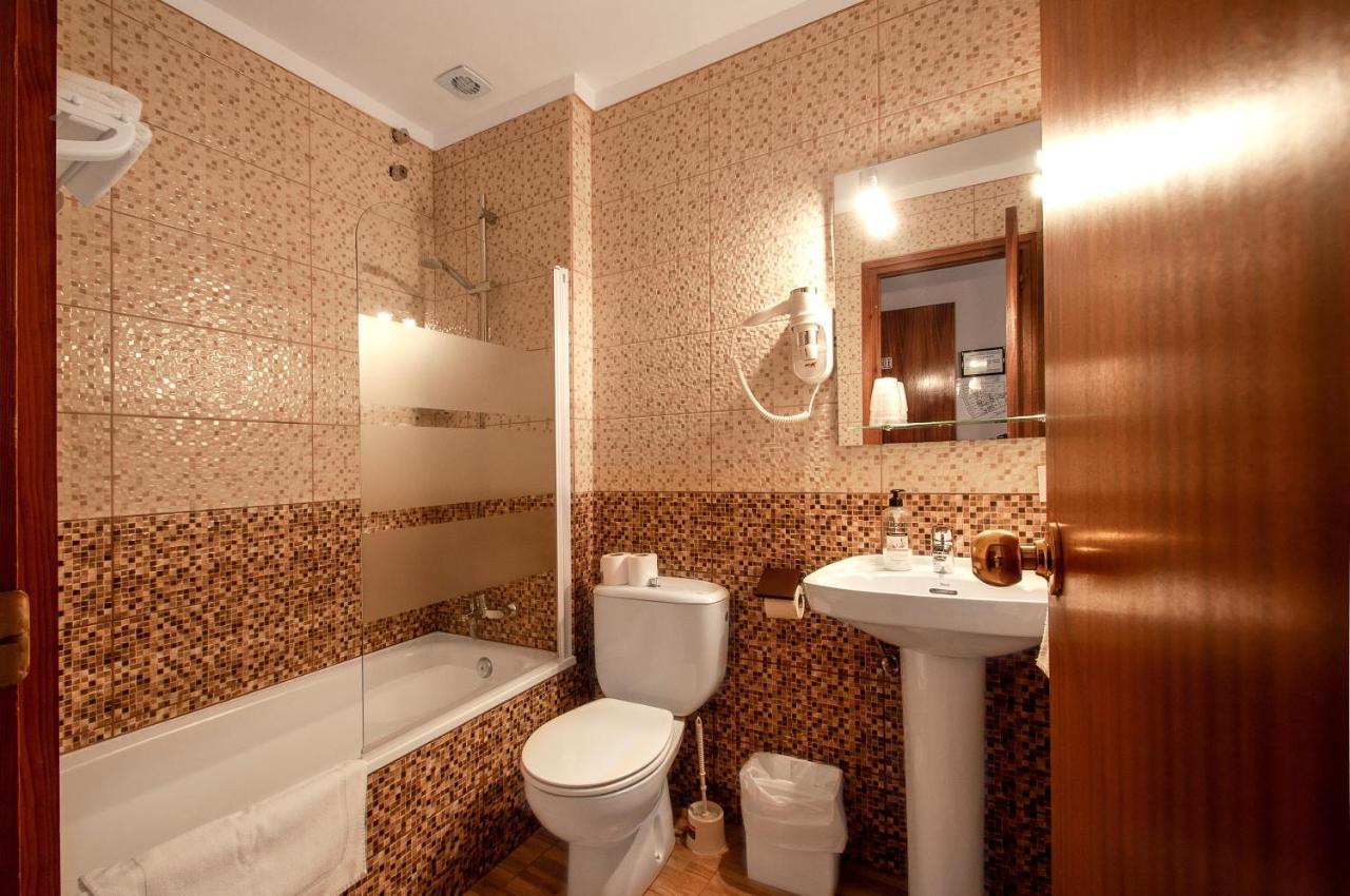 Hotel Silvia Empuriabrava Dış mekan fotoğraf