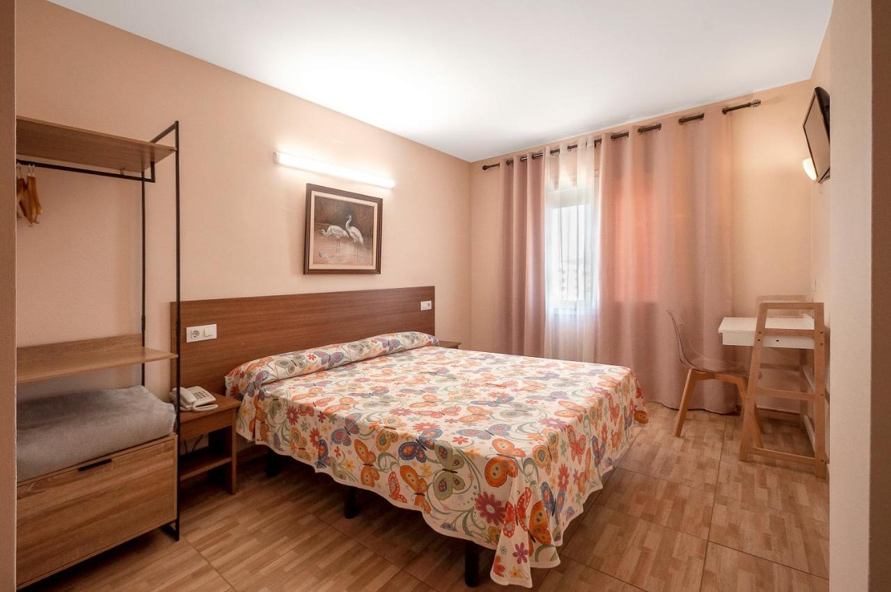 Hotel Silvia Empuriabrava Dış mekan fotoğraf