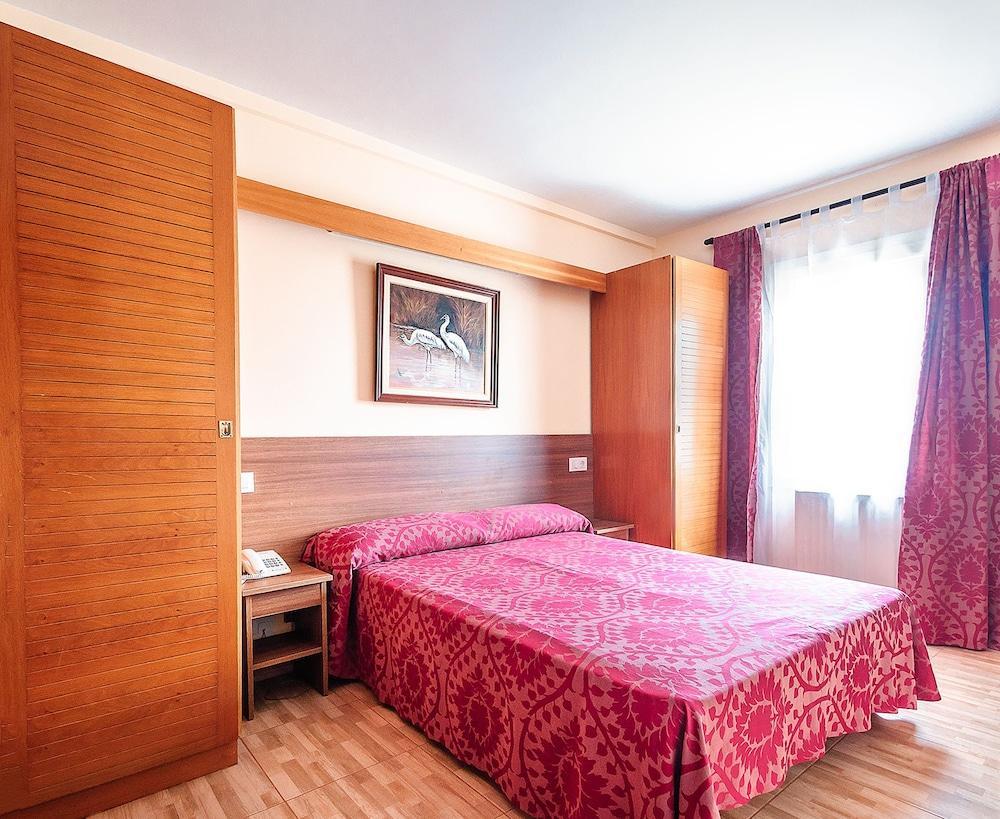 Hotel Silvia Empuriabrava Dış mekan fotoğraf