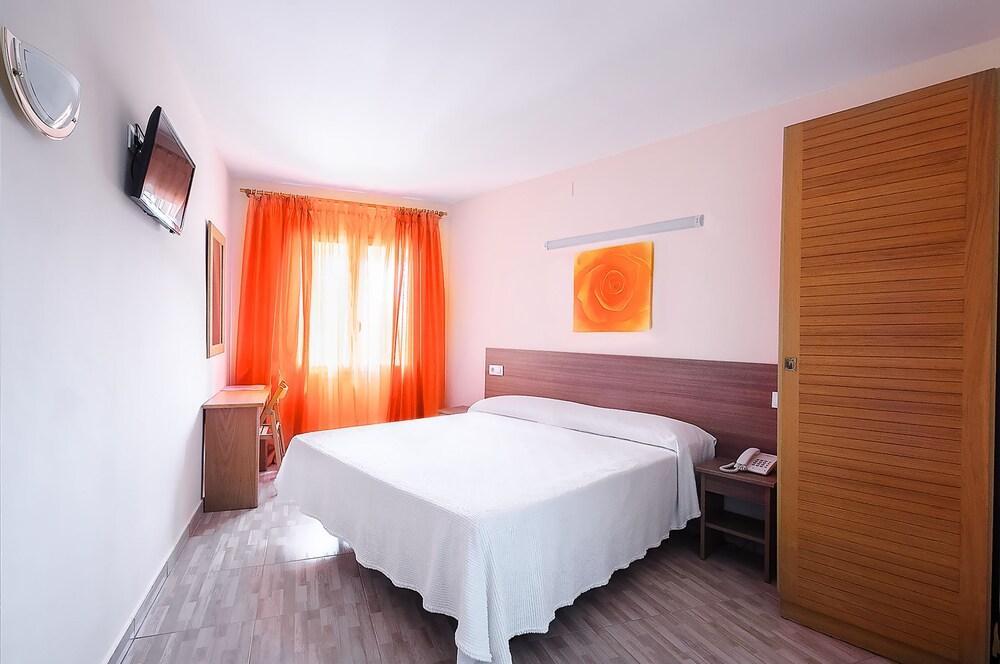 Hotel Silvia Empuriabrava Dış mekan fotoğraf